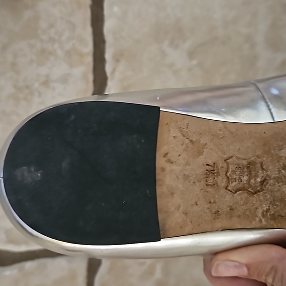 Flats - Picture 3 of 3